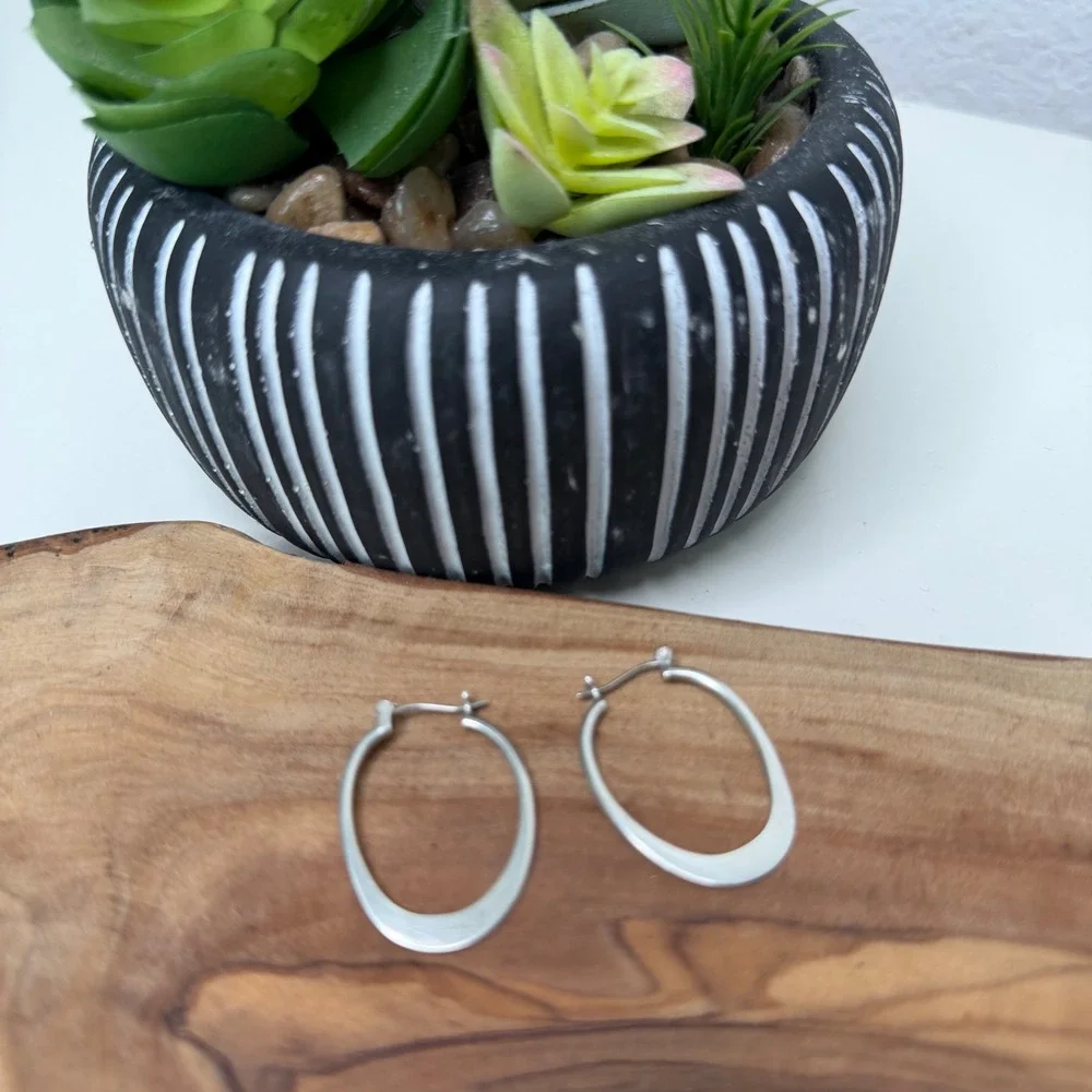 Oval Hoop Earrings Women Silver Tapered Brushed Minimalist Scandi Clean Girl OS